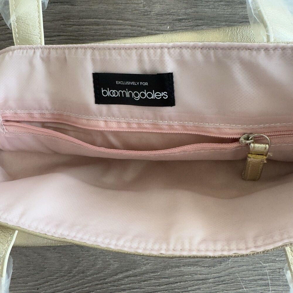 Bloomingdale’s Metallic Gold Tote Bag Pink Lining NWT Y2K Style